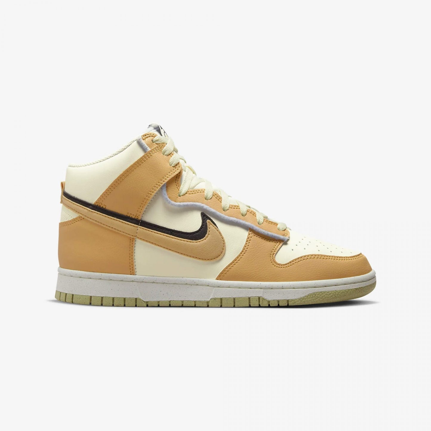 Nike | DUNK HIGH RETRO SE { SESAME/BLACK