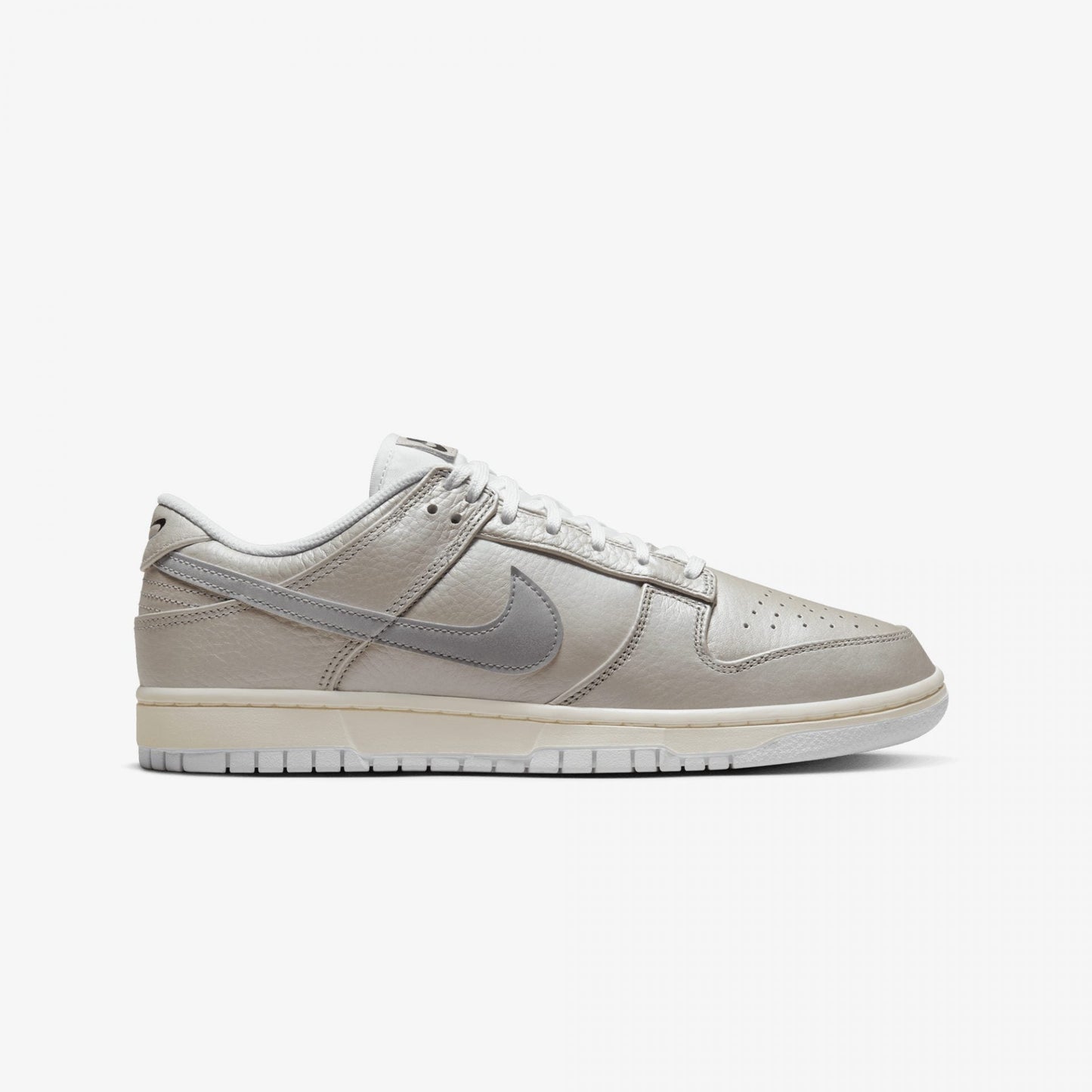Nike | DUNK LOW { METALLIC SILVER