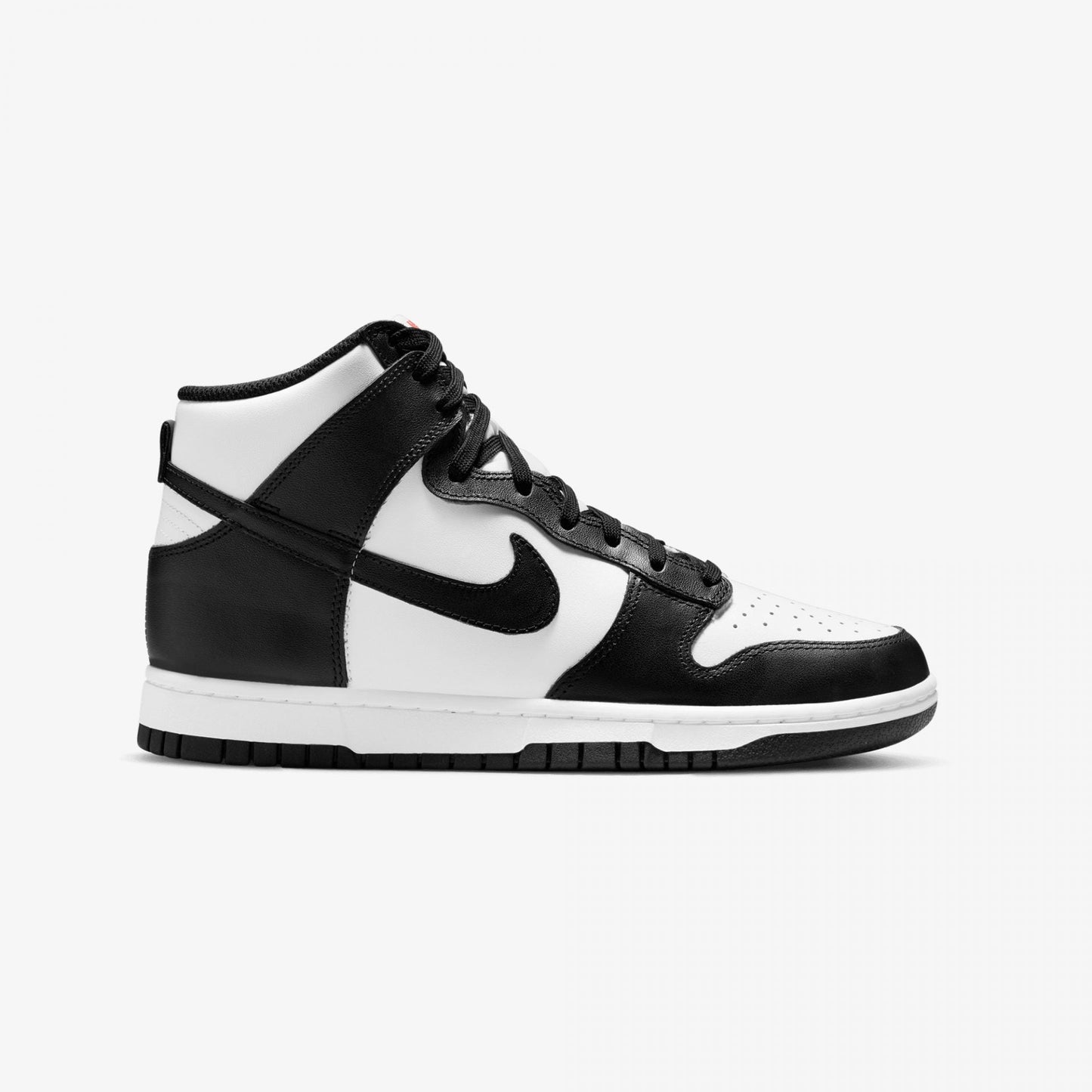 Nike | DUNK HIGH { BLACK/WHITE