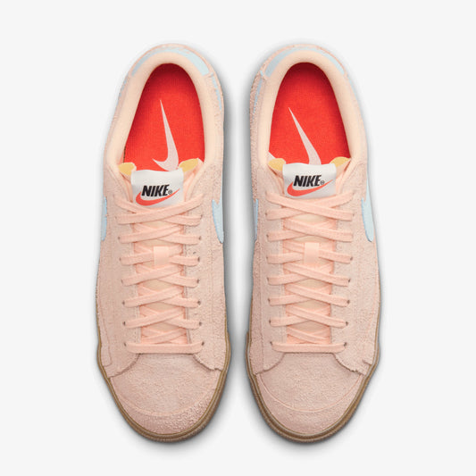 NIKE | BLAZER LOW '77 VINTAGE { CRIMSON TINT/GLACIER BLUE