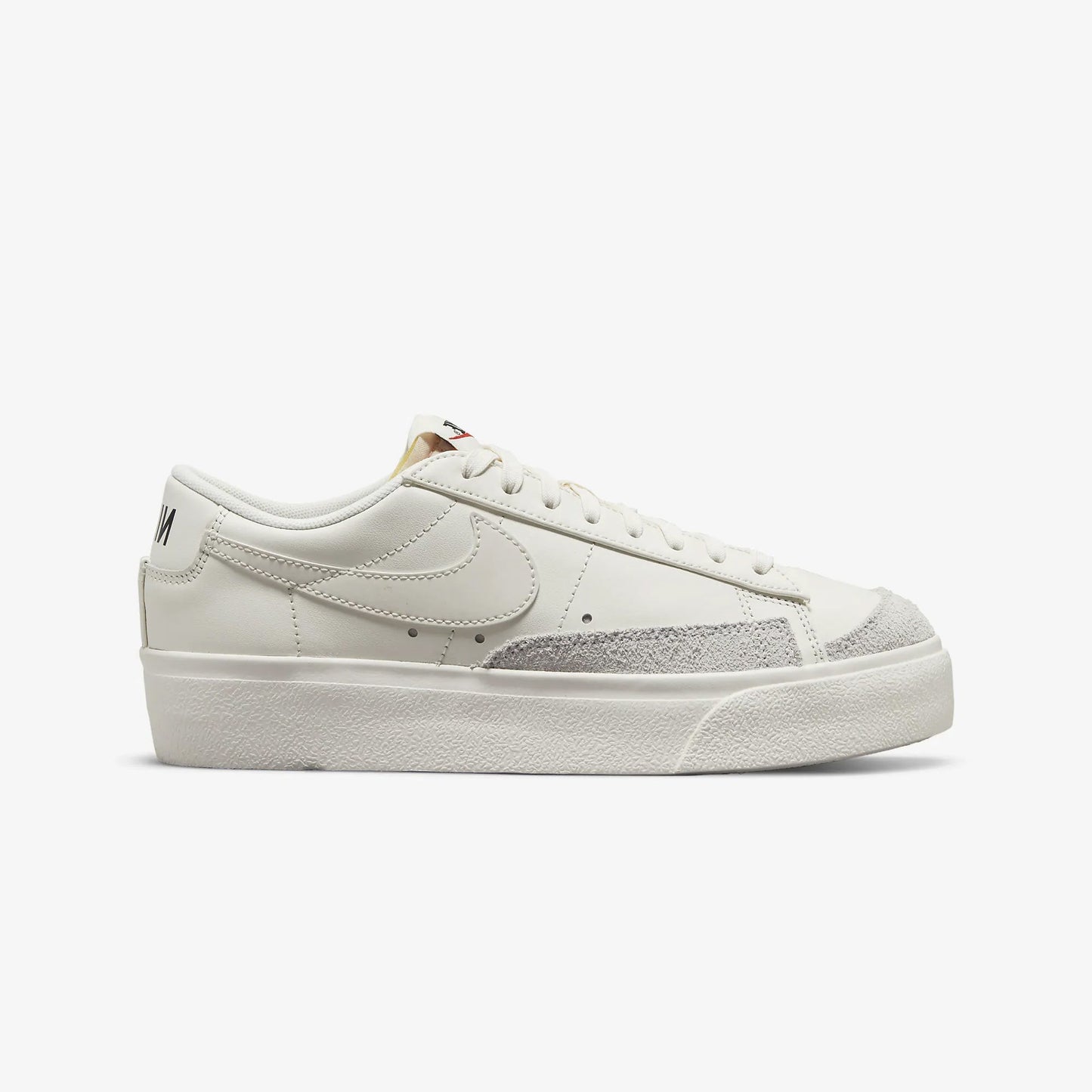 Nike | BLAZER LOW PLATFORM { SAIL/SAIL-SAIL-BLACK