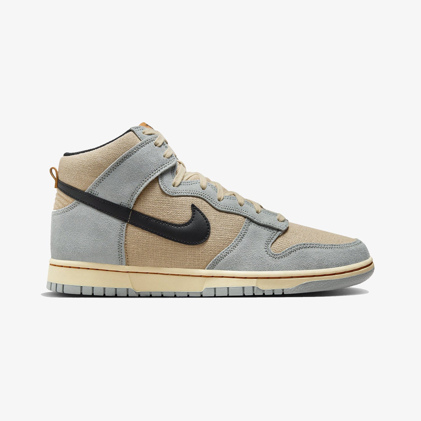 Nike | DUNK HIGH RETRO SE { GRAIN/BLACK-LIGHT PUMICE-PALE VANILLA