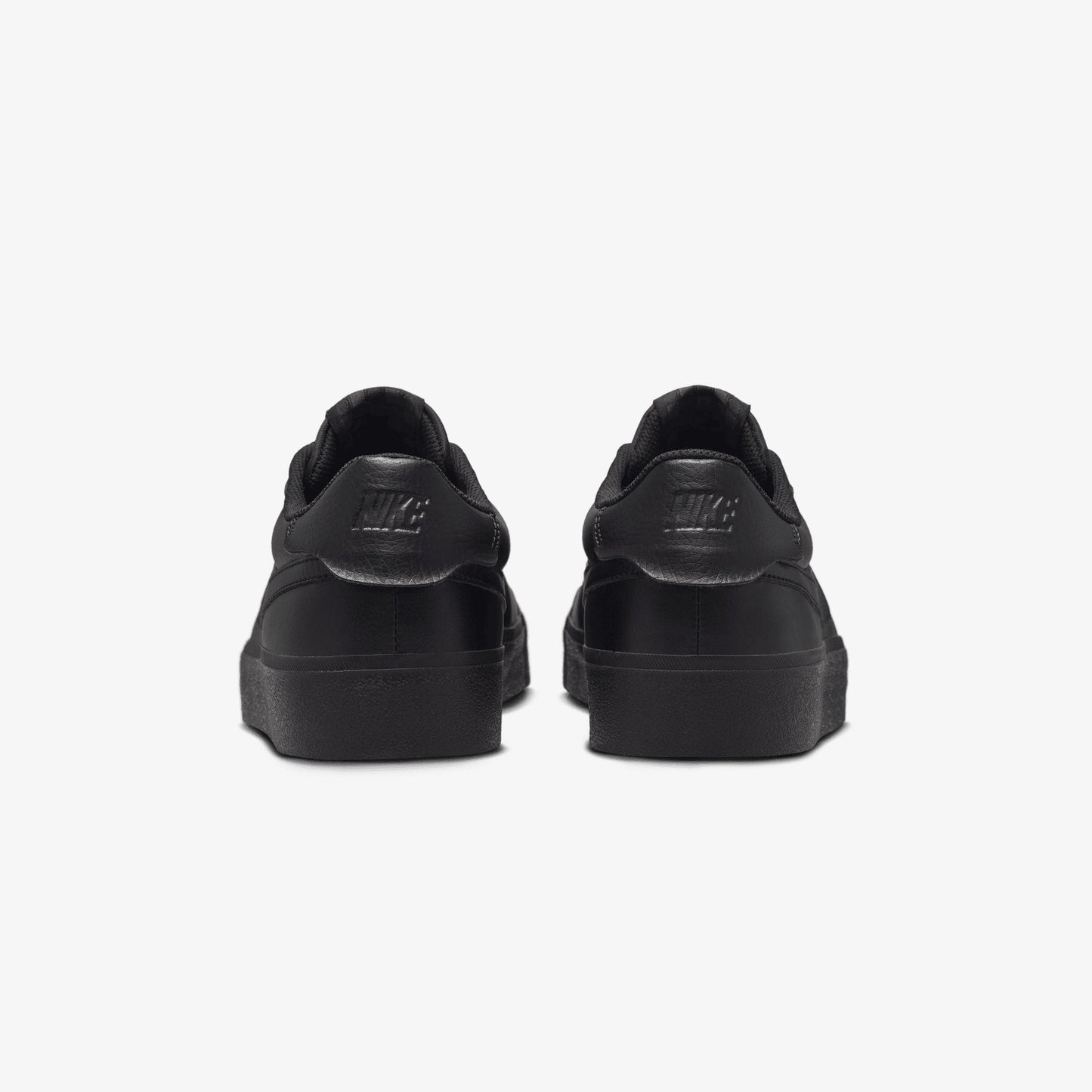 Nike | COURT SHOT { BLACK/BLACK