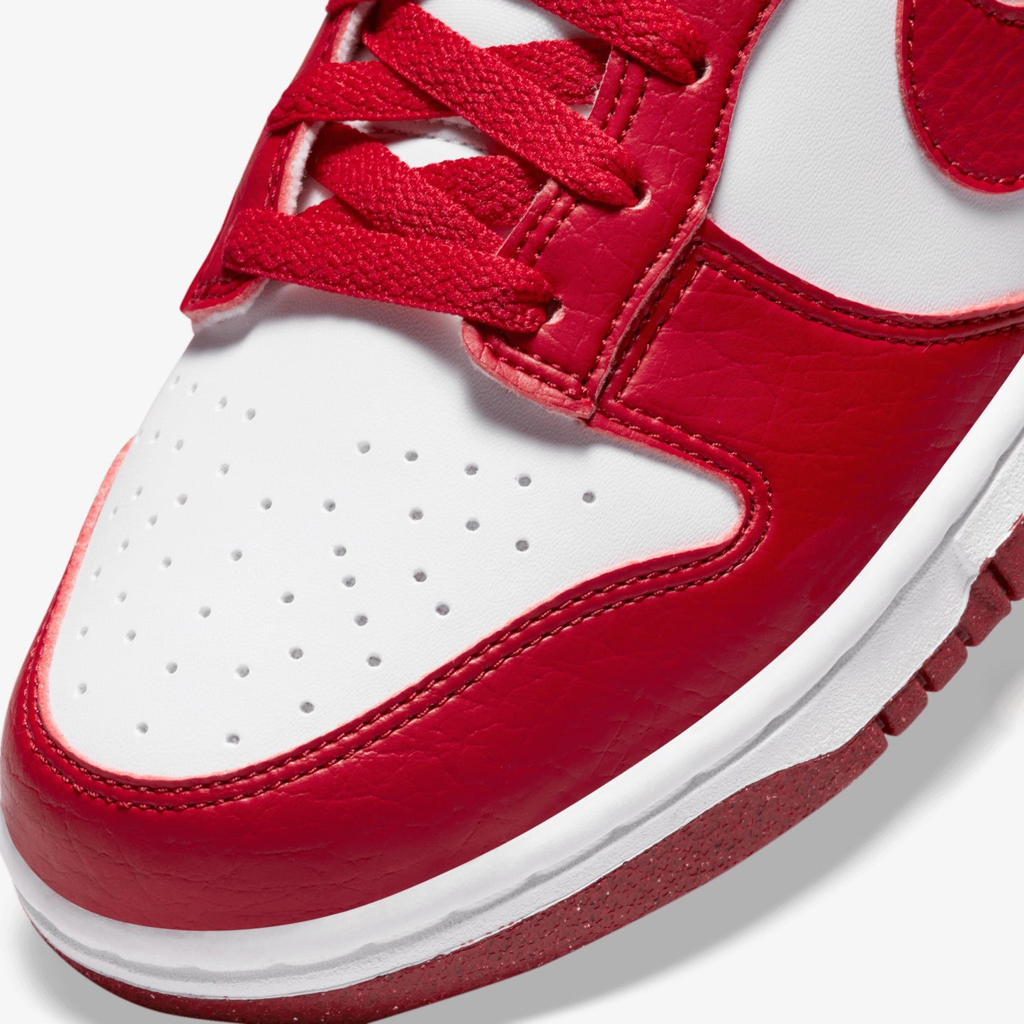 Nike | DUNK LOW NEXT NATURE { WHITE/GYM RED