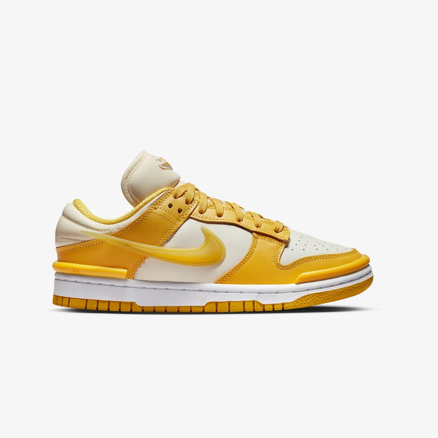 Nike | DUNK LOW TWIST { SAIL/VIVID SULFUR-WHITE