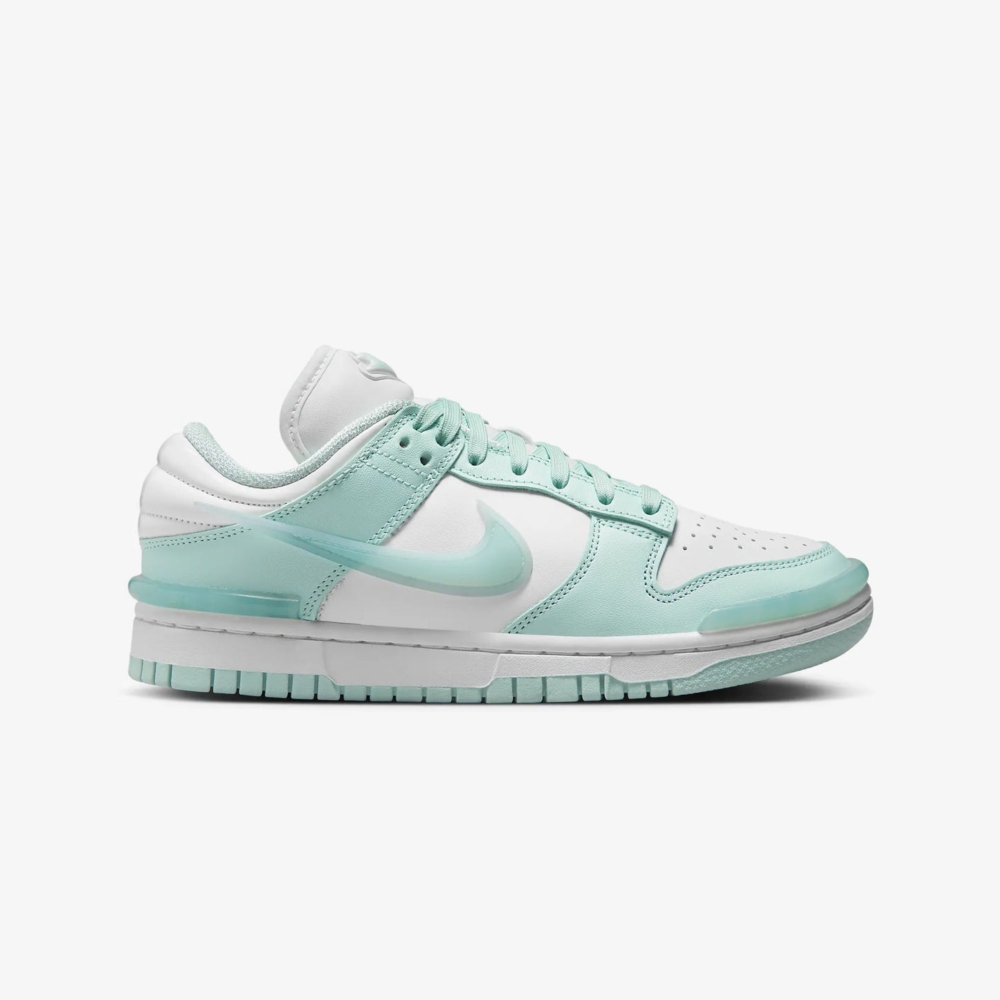Nike | DUNK LOW TWIST { SUMMIT WHITE/JADE ICE