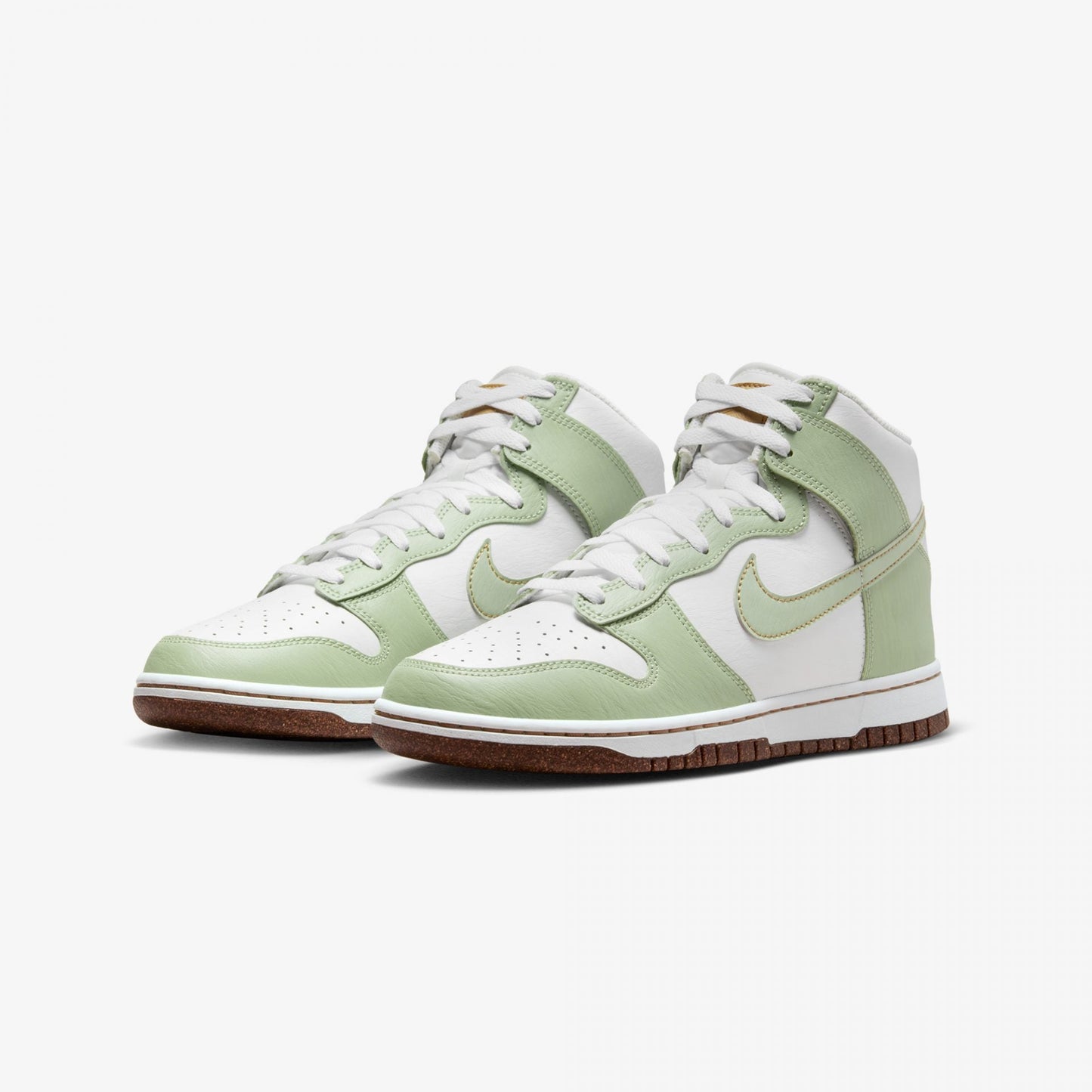 Nike | DUNK HIGH RETRO SE { GREEN