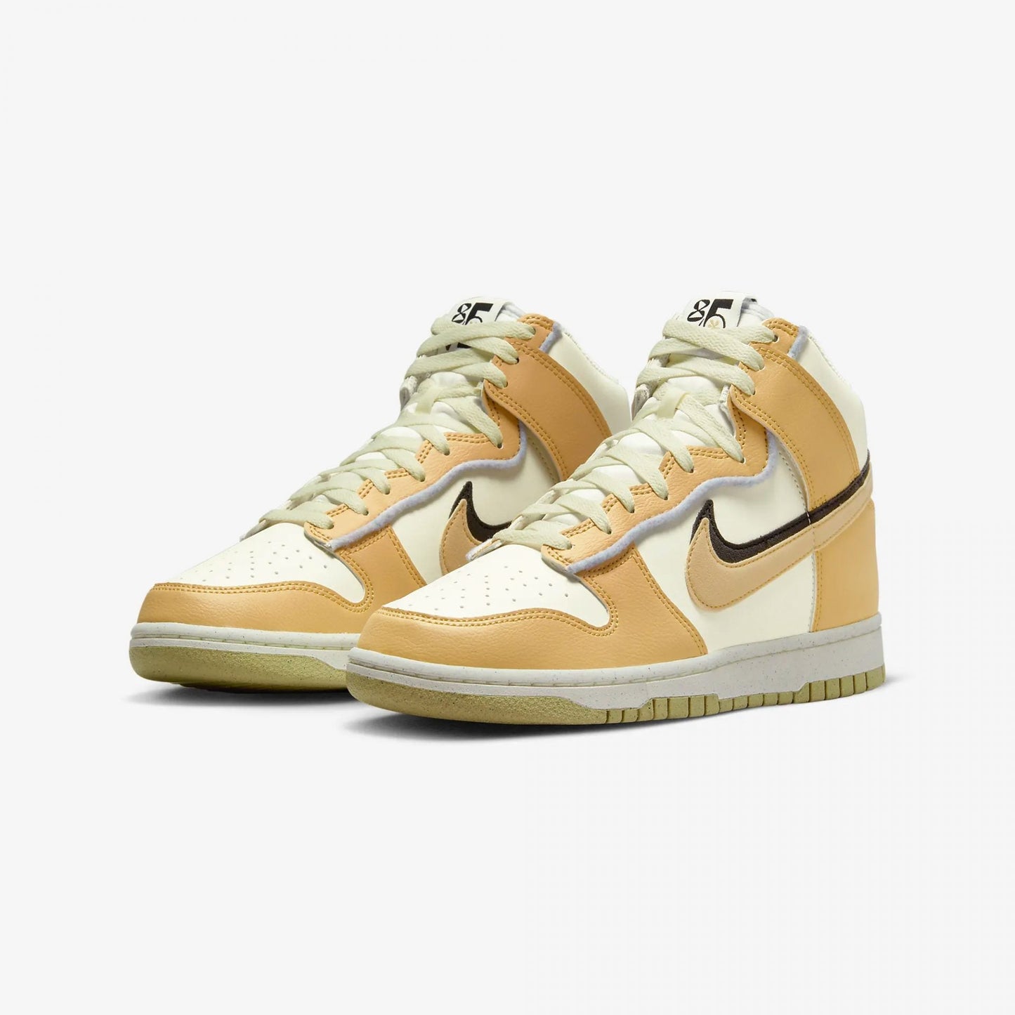 Nike | DUNK HIGH RETRO SE { SESAME/BLACK