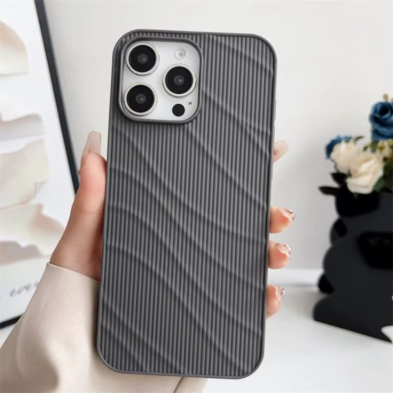 Stylish Grooved Striped Patterned Case - iPhone
