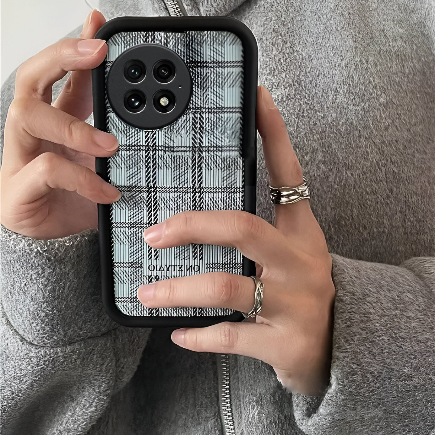 Urban Checkered Grip Case – OnePlus