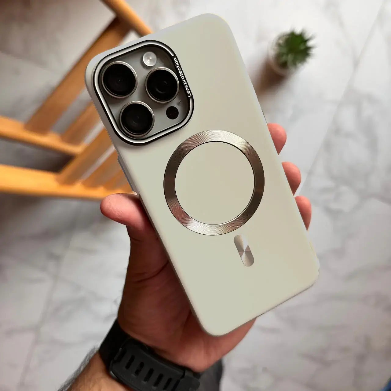 Premium Leather Metallic MagSafe Case - iPhone