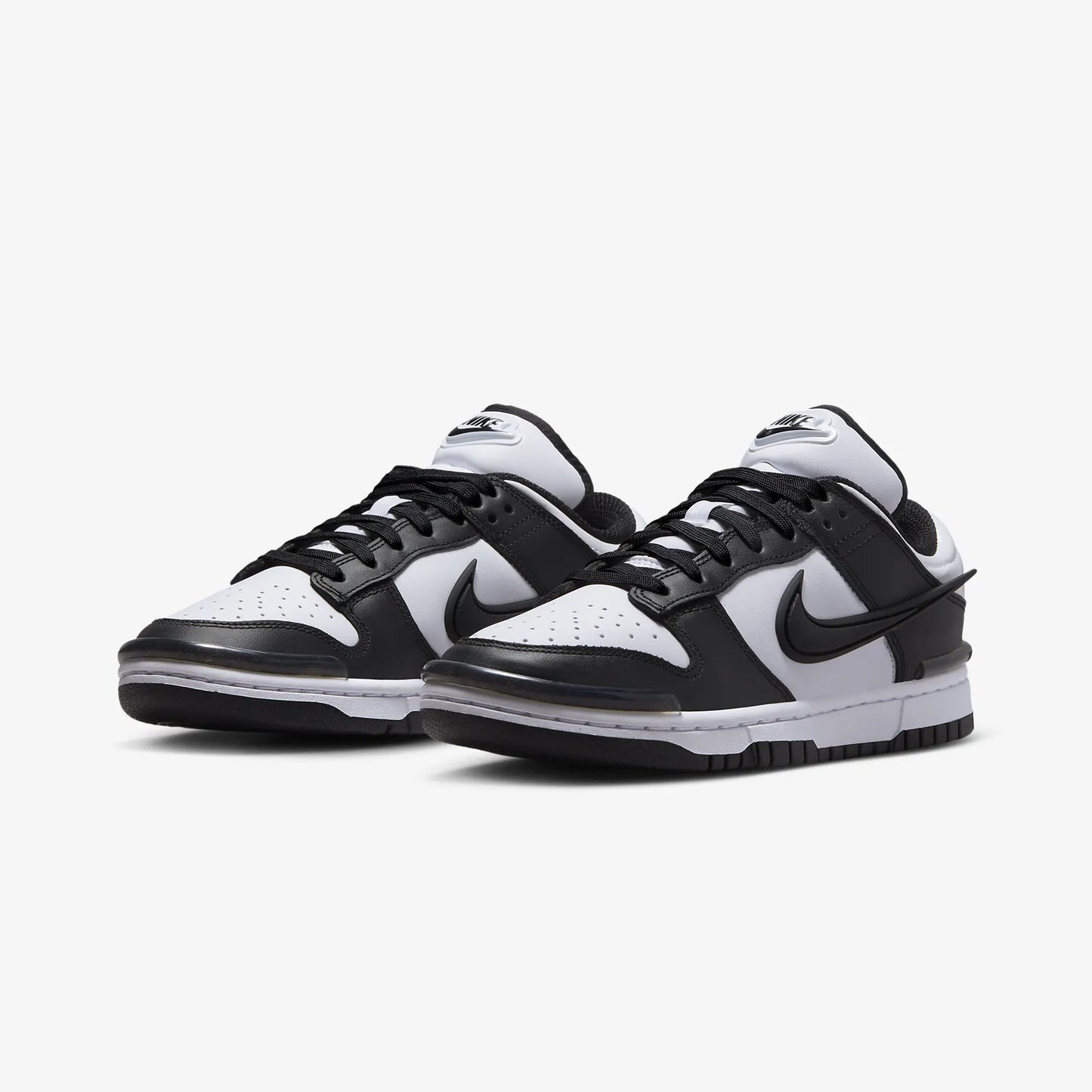Nike | DUNK LOW TWIST { BLACK/WHITE-BLACK