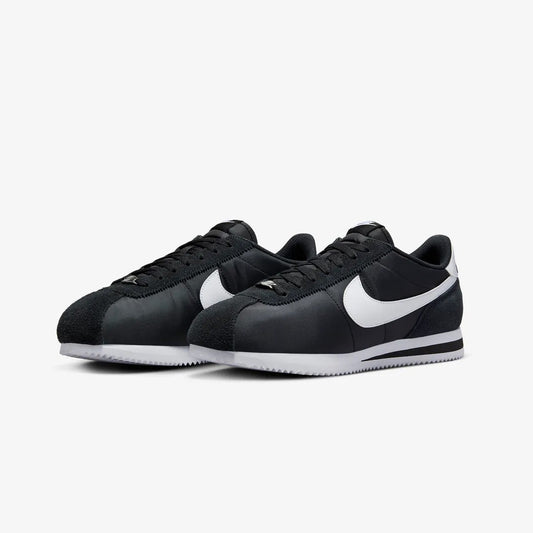 Nike | CORTEZ TXT { BLACK/WHITE