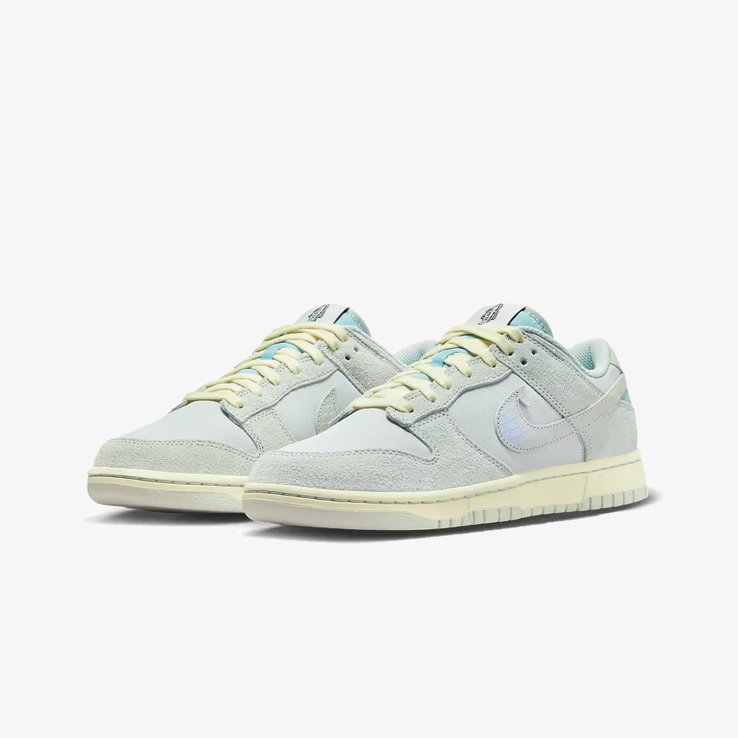 Nike | DUNK LOW { LIGHT SILVER/OCEAN BLISS