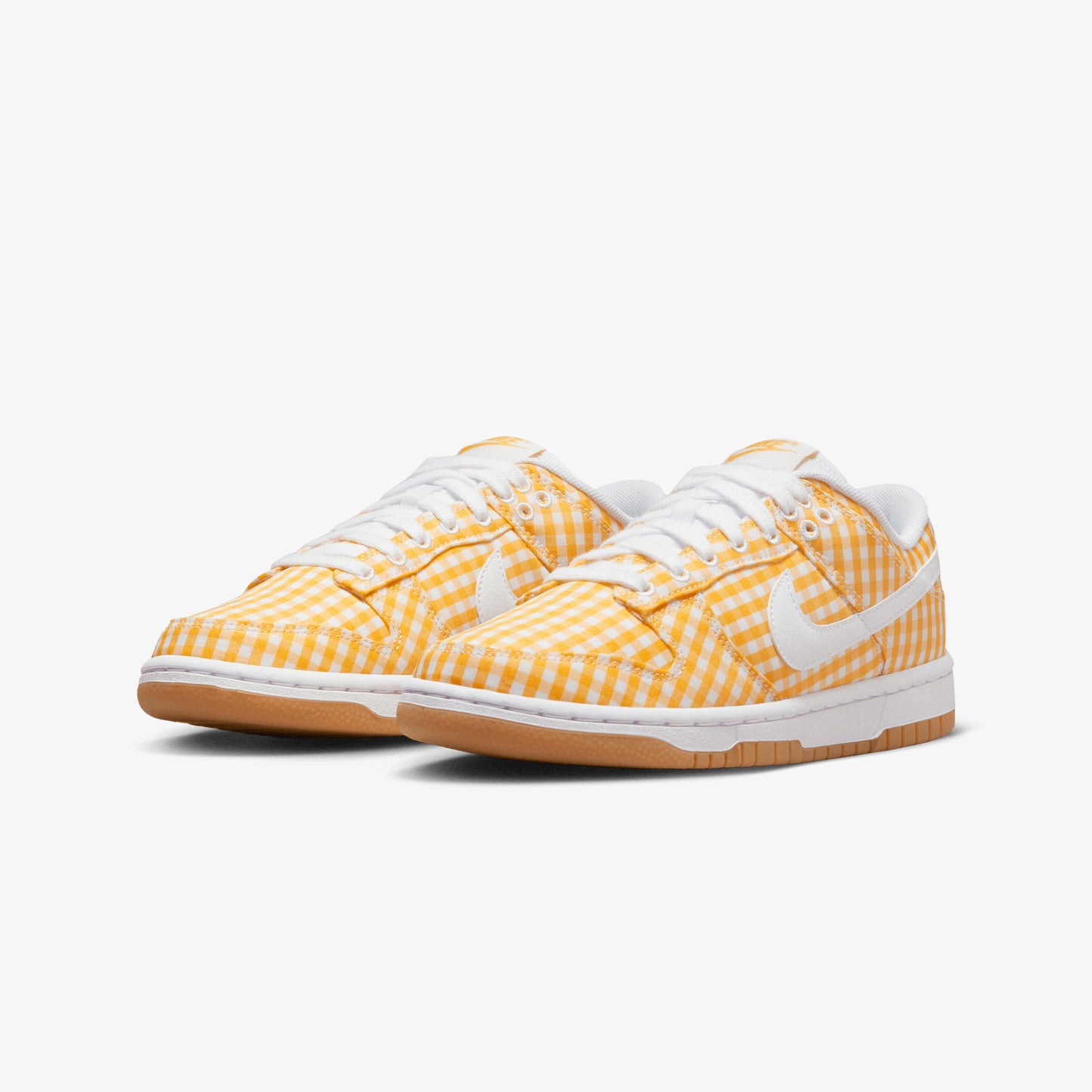 Nike | DUNK LOW { VIVID SULFUR/WHITE-GUM LIGHT BROWN