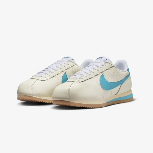 Nike | CORTEZ TXT { COCONUT MILK/TEAL NEBULA-GUM YELLOW