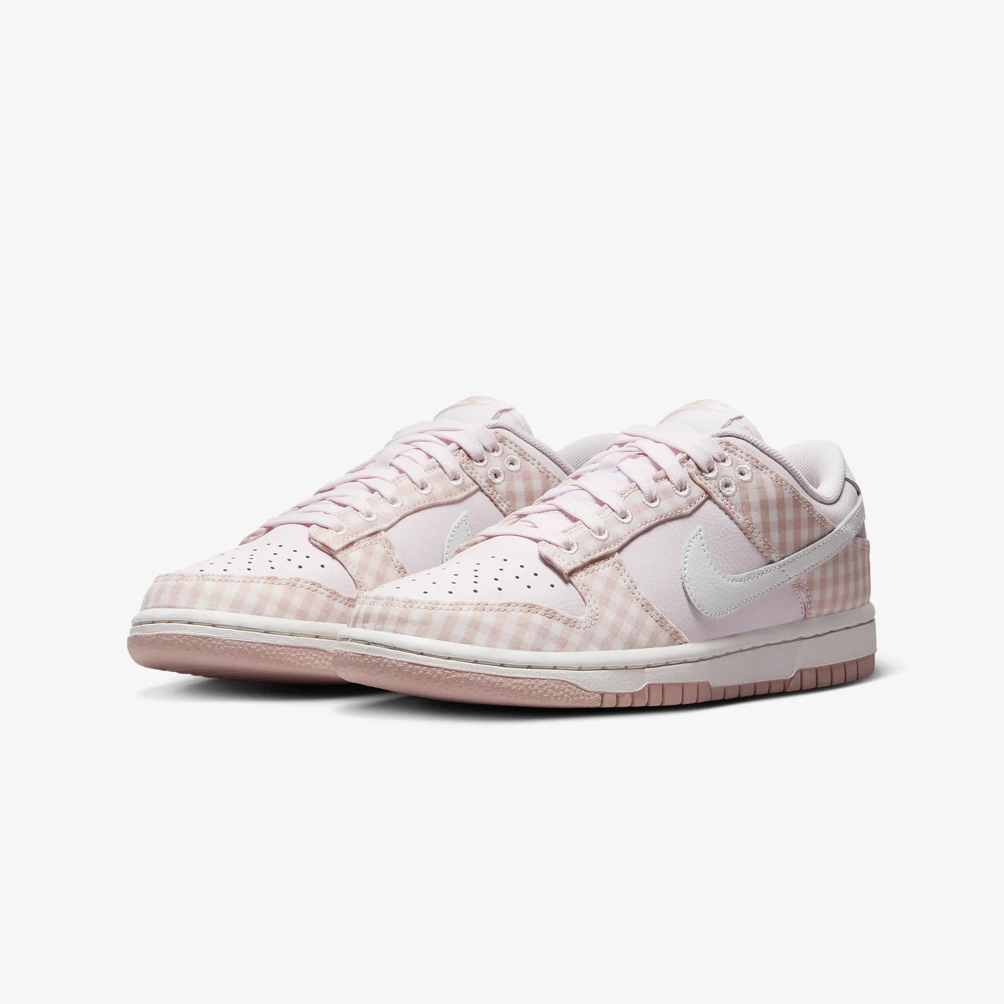 Nike | DUNK LOW { PEARL PINK/SUMMIT WHITE-PINK OXFORD