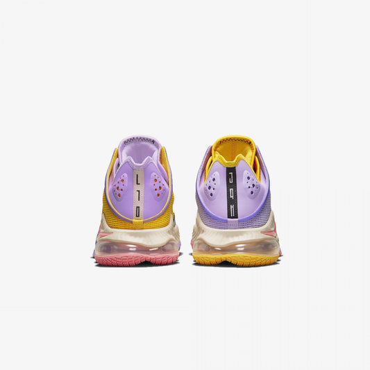 Nike | LEBRON 19 LOW { MISMATCH