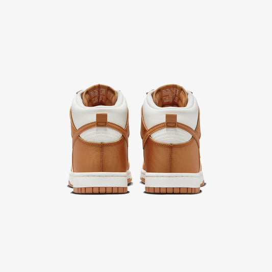 Nike | DUNK HIGH RETRO SE { MONARCH/MONARCH-SAIL