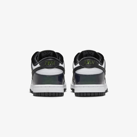 Nike | DUNK LOW SE { BLACK/BLACK-MULTI-COLOR-WHITE