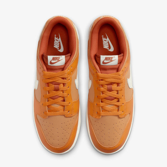 NIKE | DUNK LOW RETRO { MONARCH/LT OREWOOD BRN-FLAX-DARK RUSSET