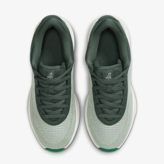 NIKE | G.T. HUSTLE ACADEMY EP { VINTAGE GREEN/SAIL-STADIUM GREEN