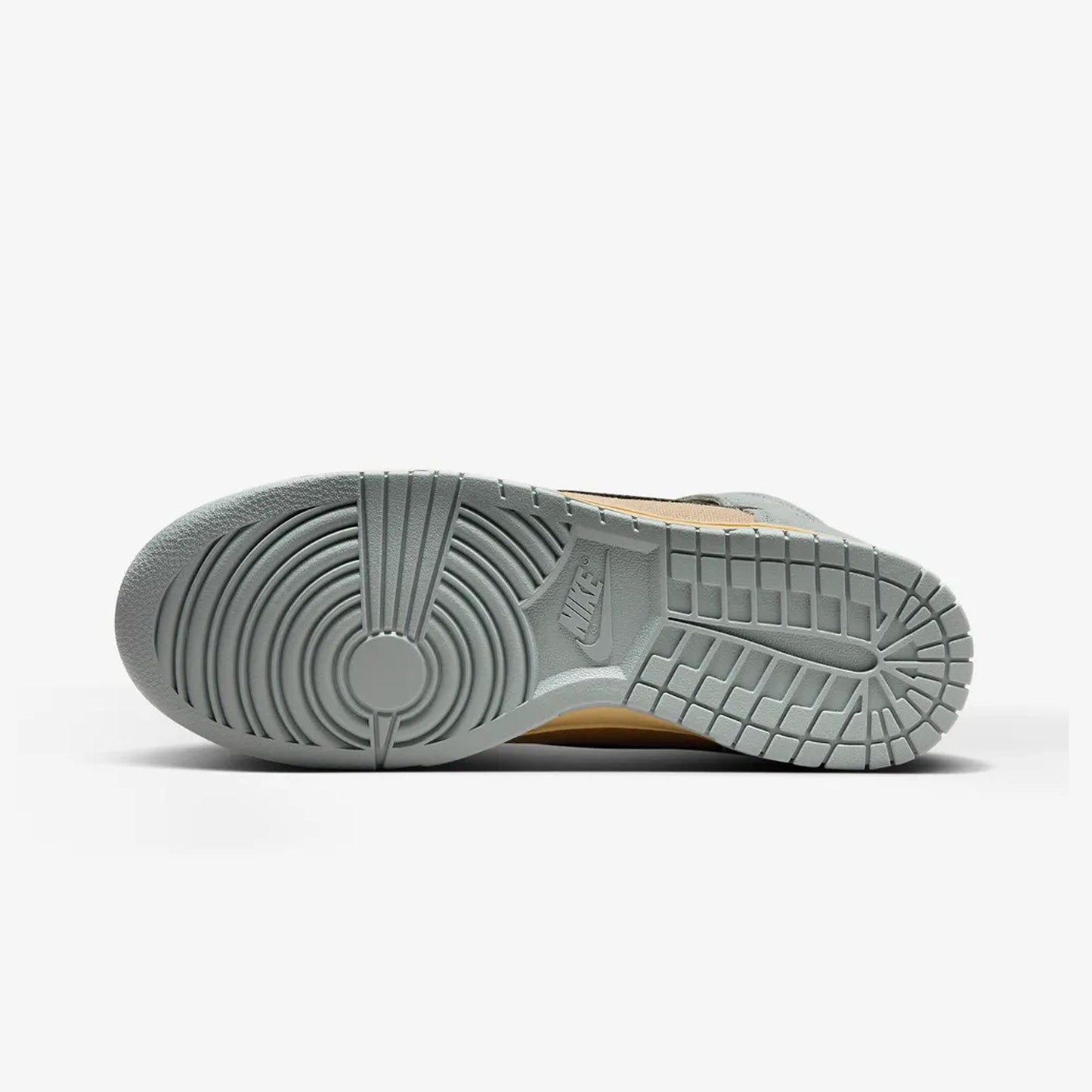 Nike | DUNK HIGH RETRO SE { GRAIN/BLACK-LIGHT PUMICE-PALE VANILLA