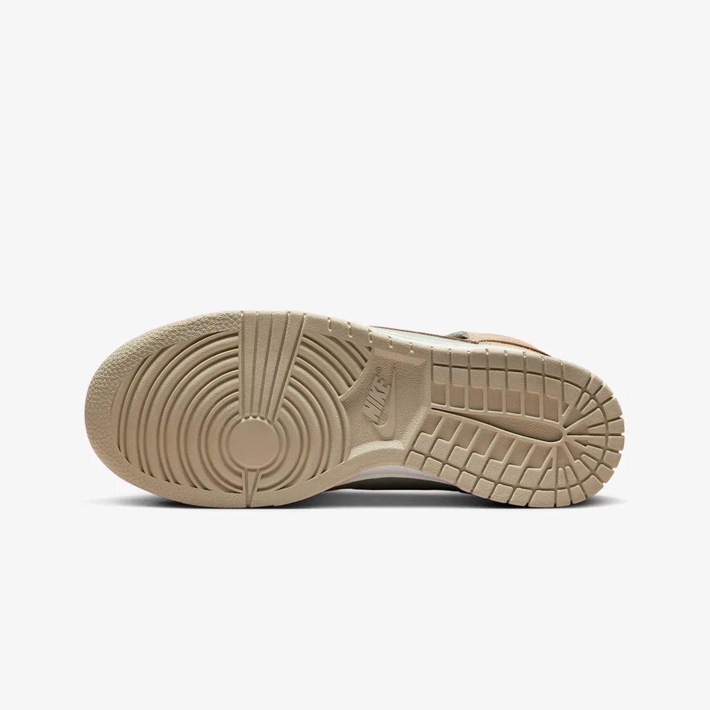 Nike | DUNK HIGH { SAND DRIFT/LIGHT SILVER