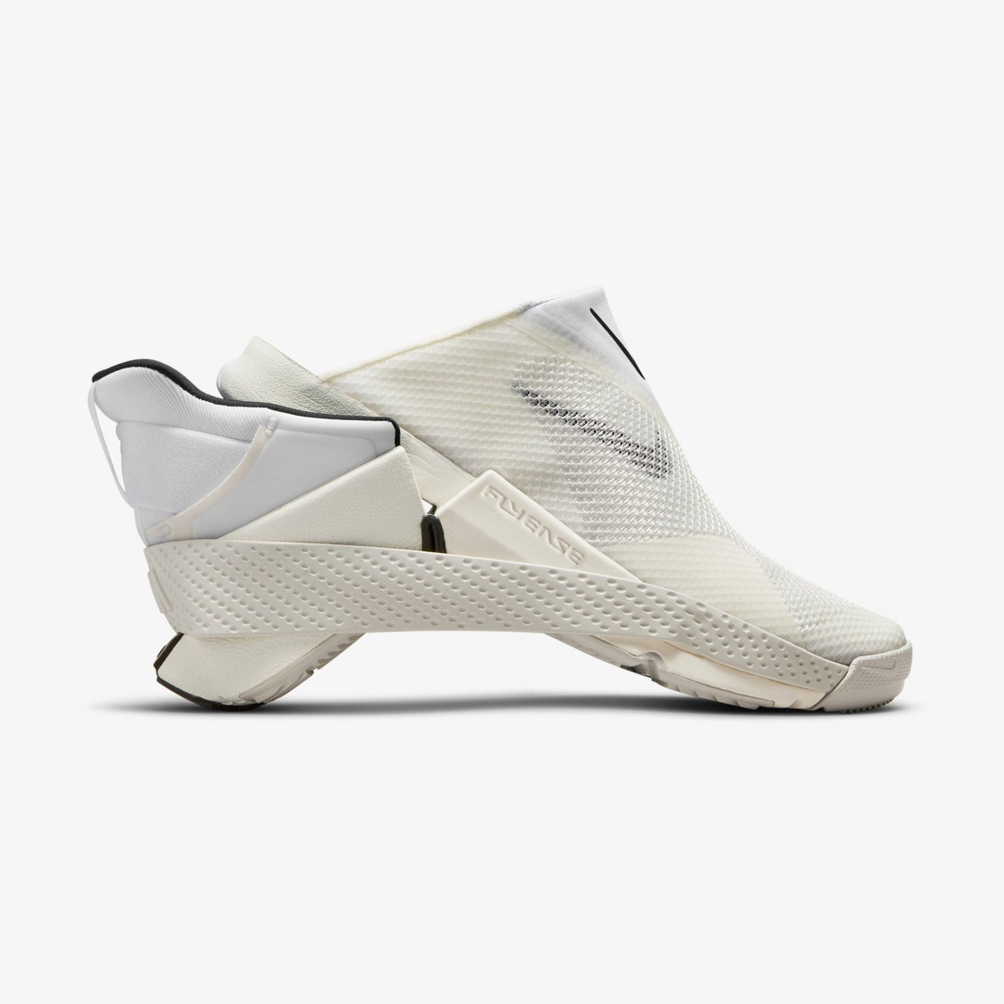 Nike | GO FLYEASE { WHITE / LIGHT BONE