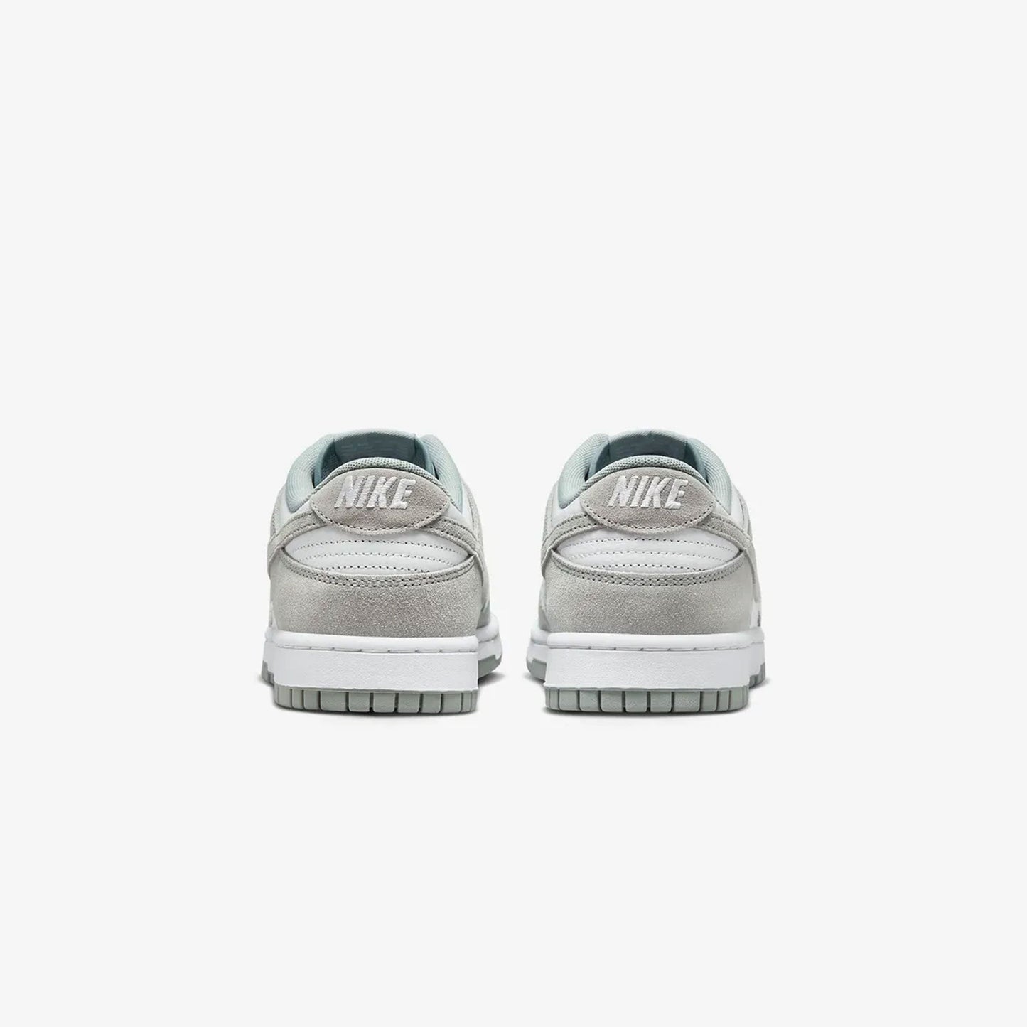 NIKE | DUNK LOW RETRO { WHITE/LIGHT PUMICE