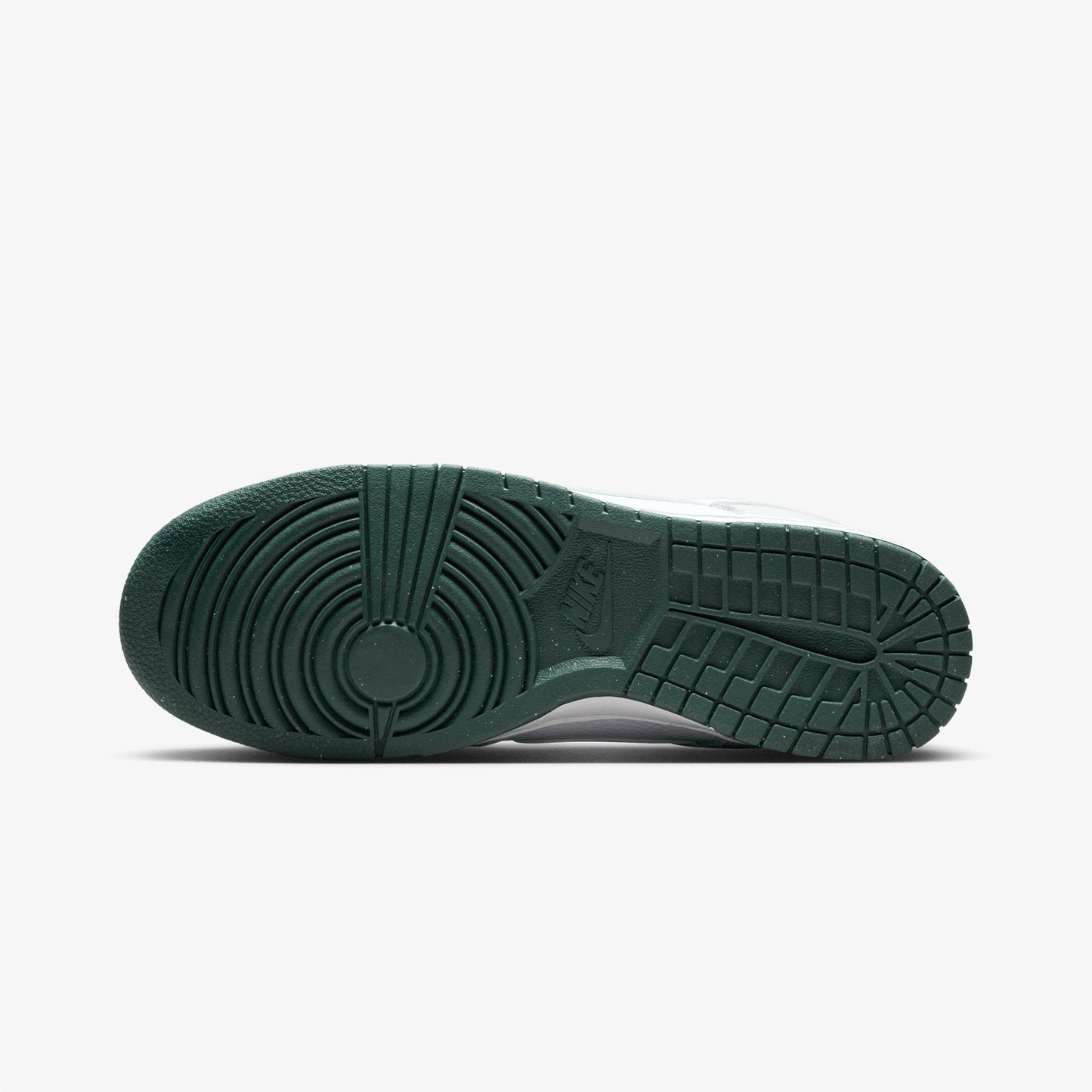 NIKE | DUNK LOW RETRO SE { PHOTON DUST/WHITE-VINTAGE GREEN