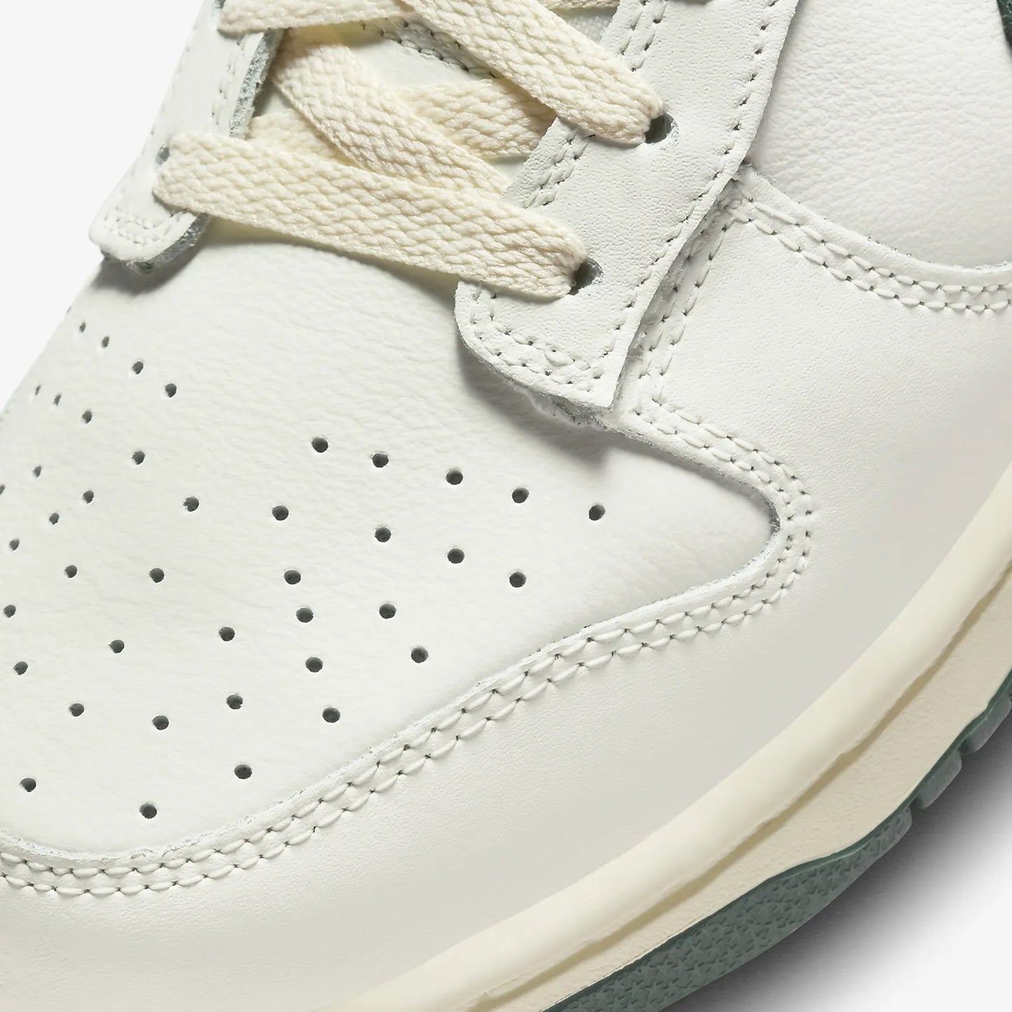 Nike | DUNK LOW { SAIL/DEEP JUNGLE-COCONUT MILK-WHITE