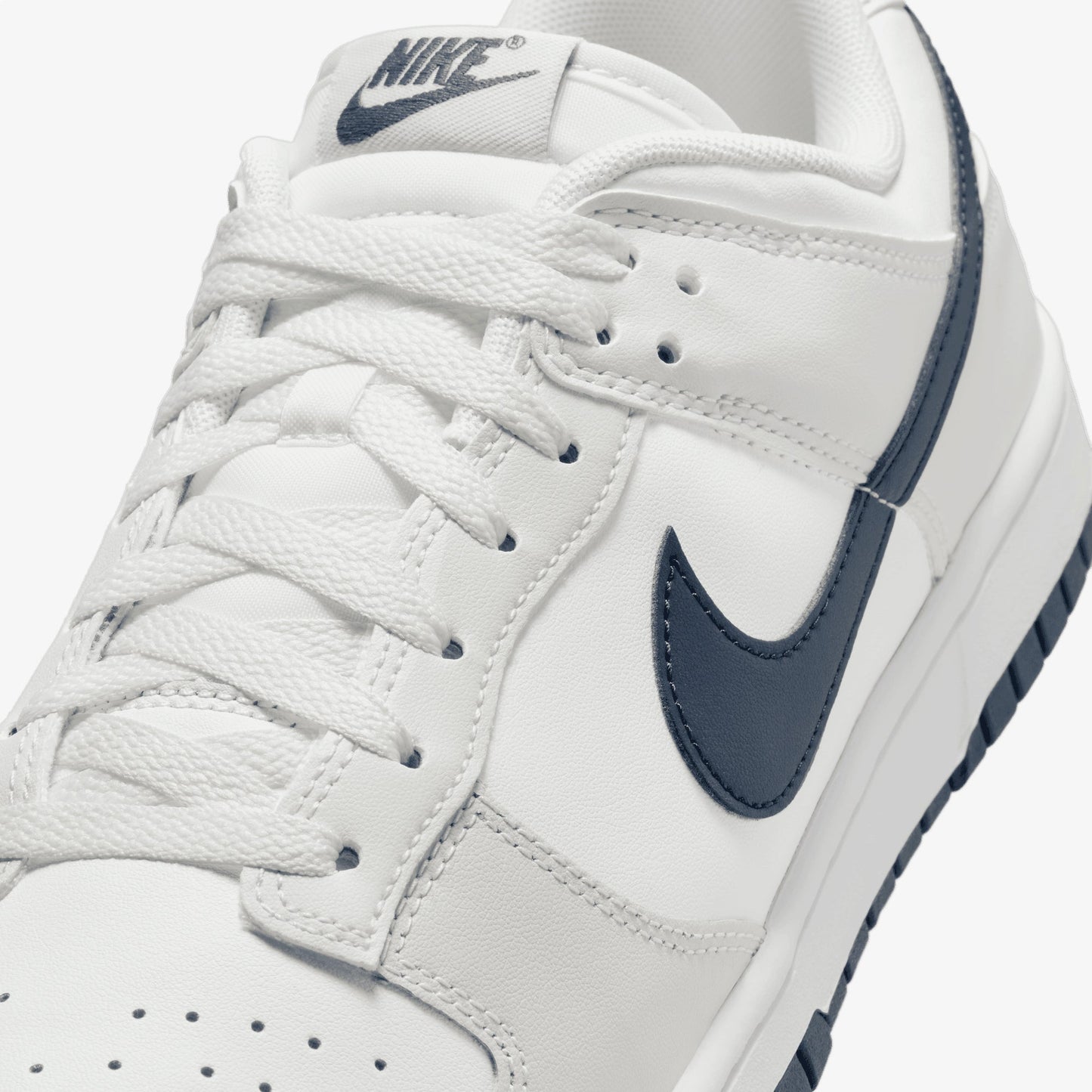 NIKE | DUNK LOW RETRO { SUMMIT WHITE/MIDNIGHT NAVY-PLATINUM TINT