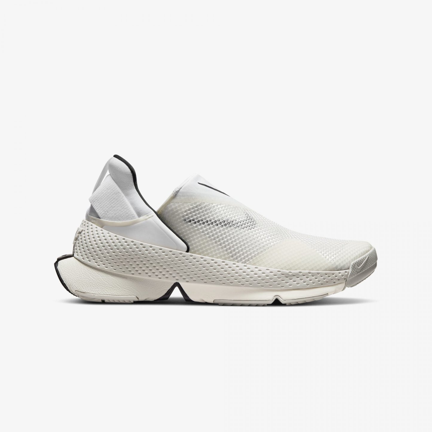 Nike | GO FLYEASE { WHITE / LIGHT BONE