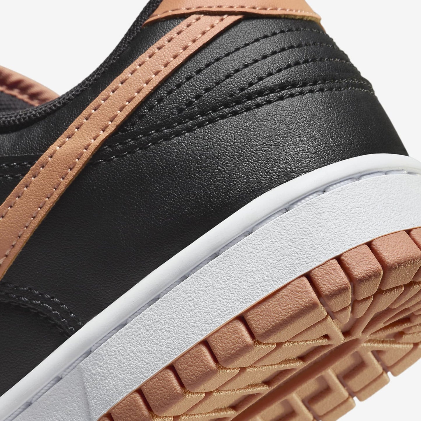 Nike | DUNK LOW RETRO { BLACK/AMBER BROWN-BLACK-WHITE