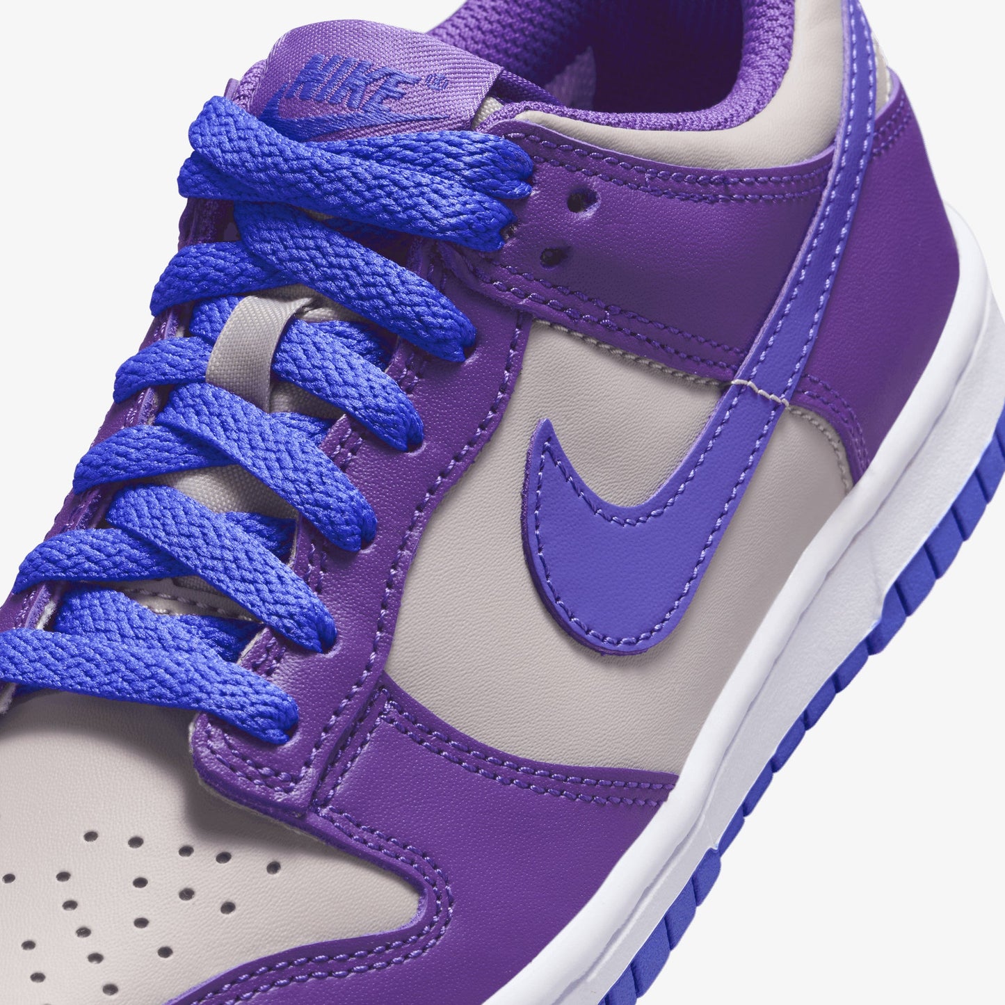 Nike | DUNK LOW { COLLEGE GREY/PERSIAN VIOLET-WILD GRAPE