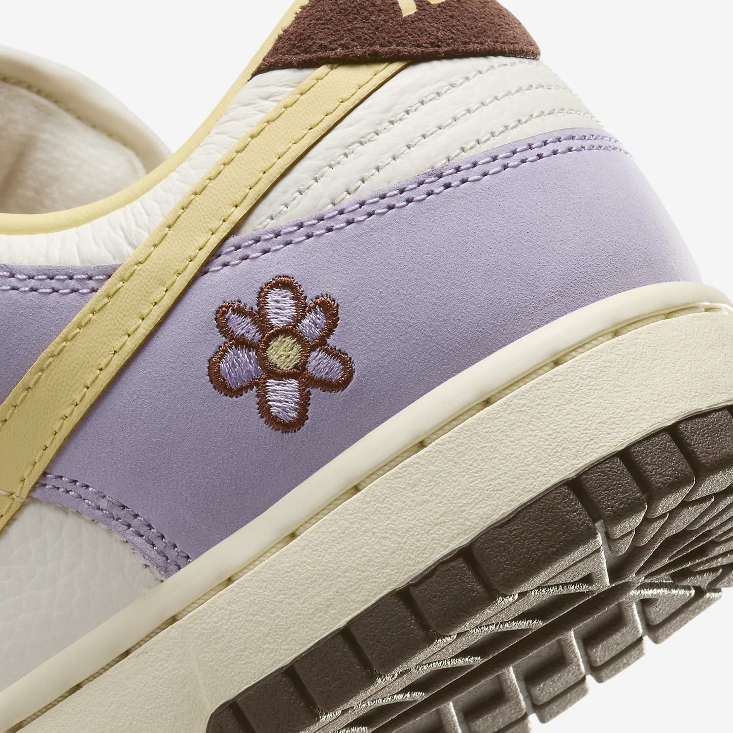 Nike | DUNK LOW PREMIUM { LILAC BLOOM/SOFT YELLOW-SAIL