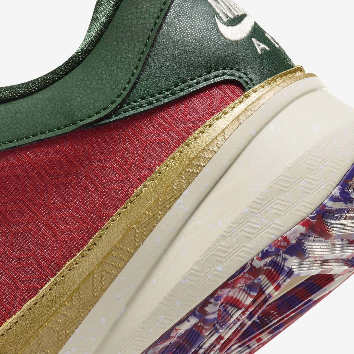 Nike | FREAK 5 EP { GYM RED/METALLIC GOLD-FIR-COURT PURPLE