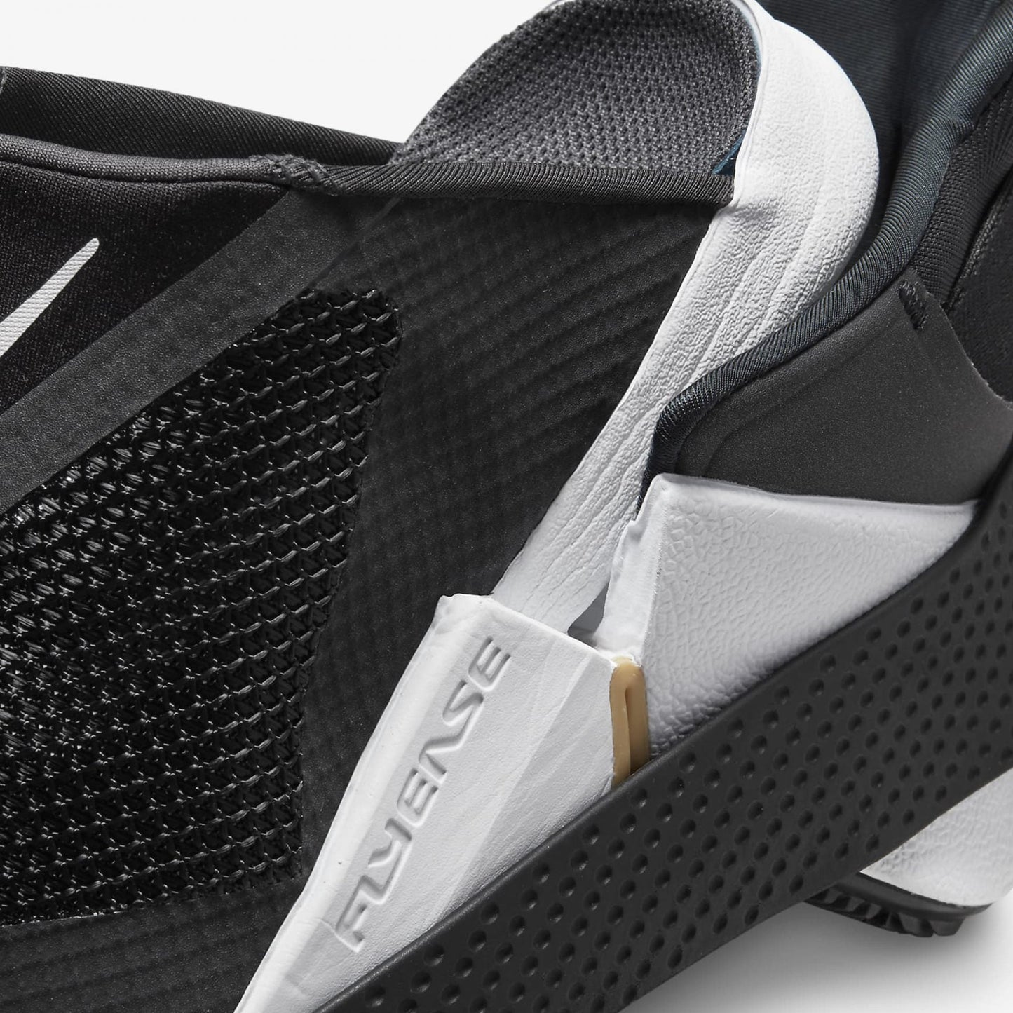 Nike | GO FLYEASE { ANTHRACITE / GUM LIGHT BROWN