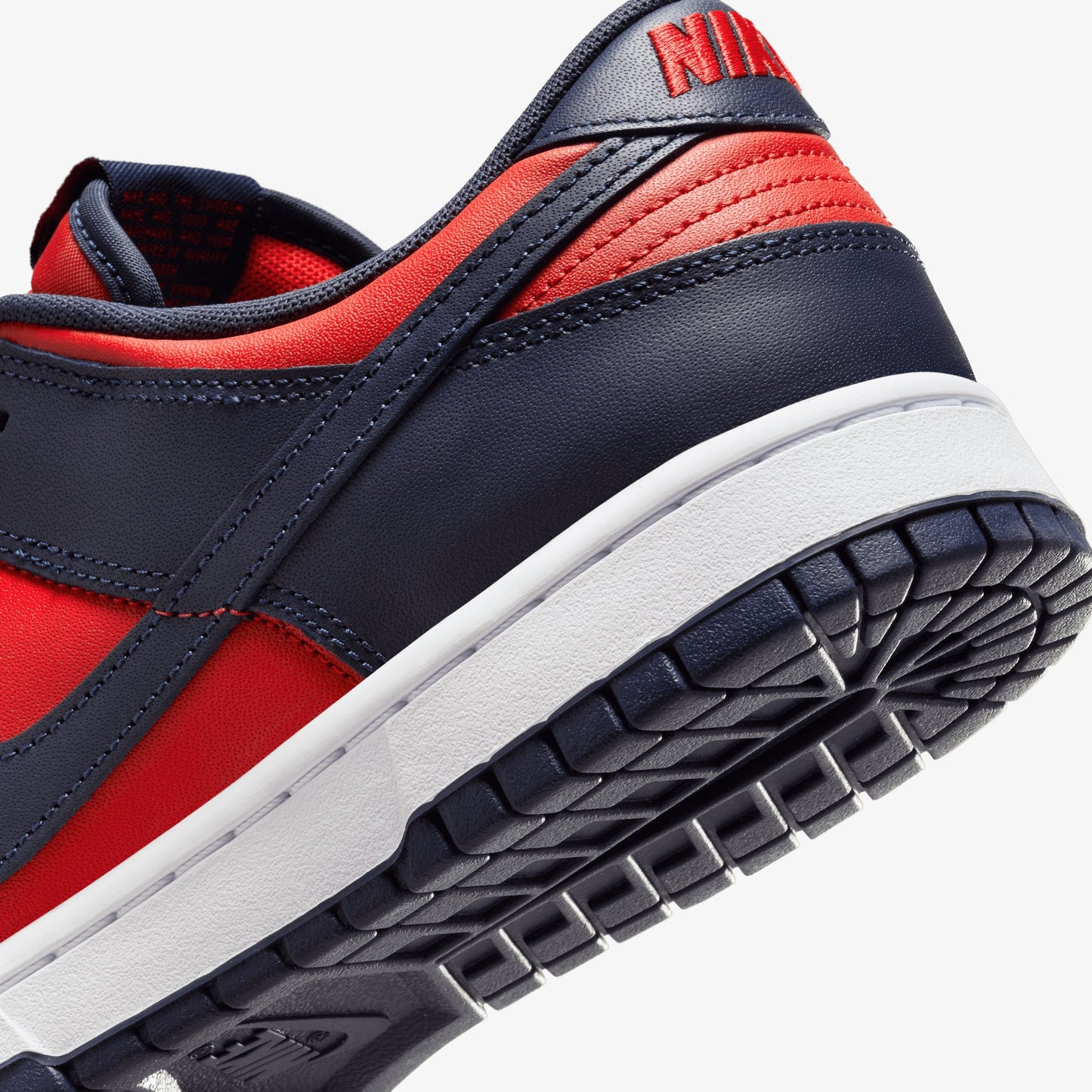 NIKE | DUNK LOW RETRO { UNIVERSITY RED/OBSIDIAN-WHITE