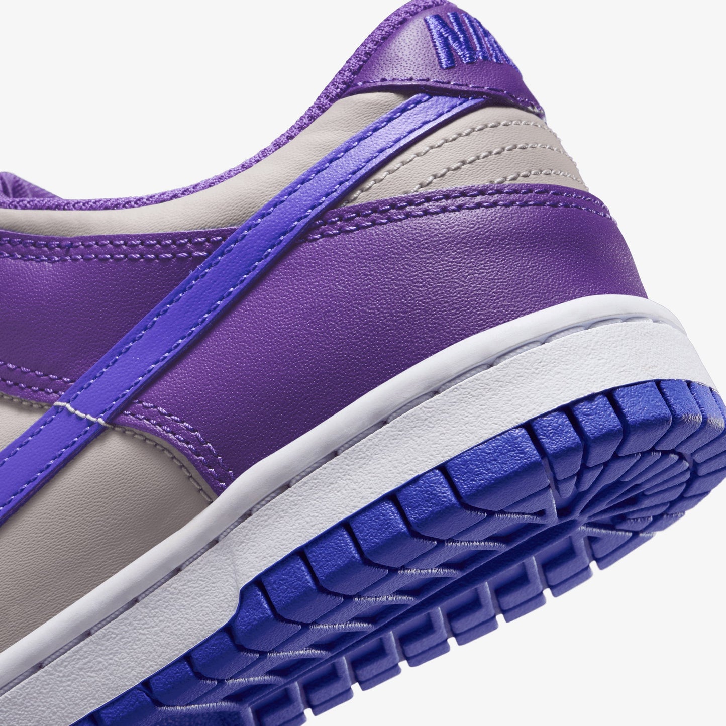 Nike | DUNK LOW { COLLEGE GREY/PERSIAN VIOLET-WILD GRAPE