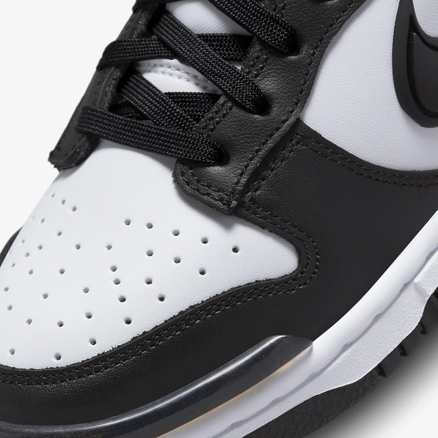 Nike | DUNK LOW TWIST { BLACK/WHITE-BLACK