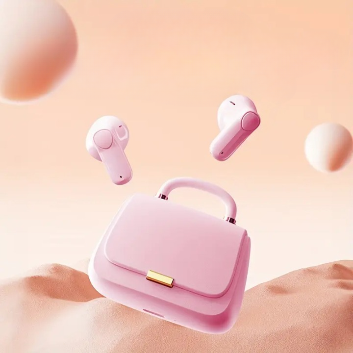 The Clutch Earbud Case