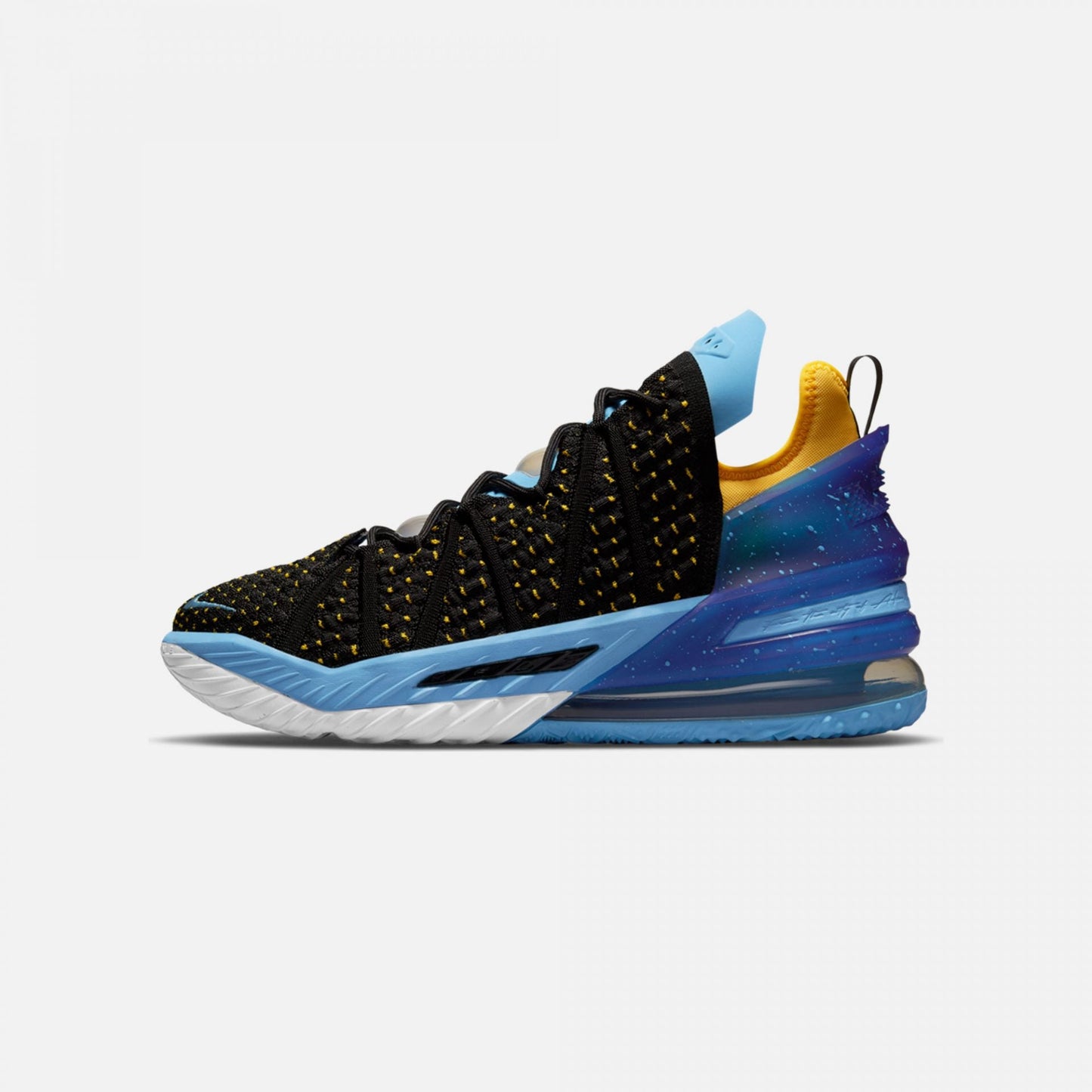Nike | LEBRON 18 { DYNASTY