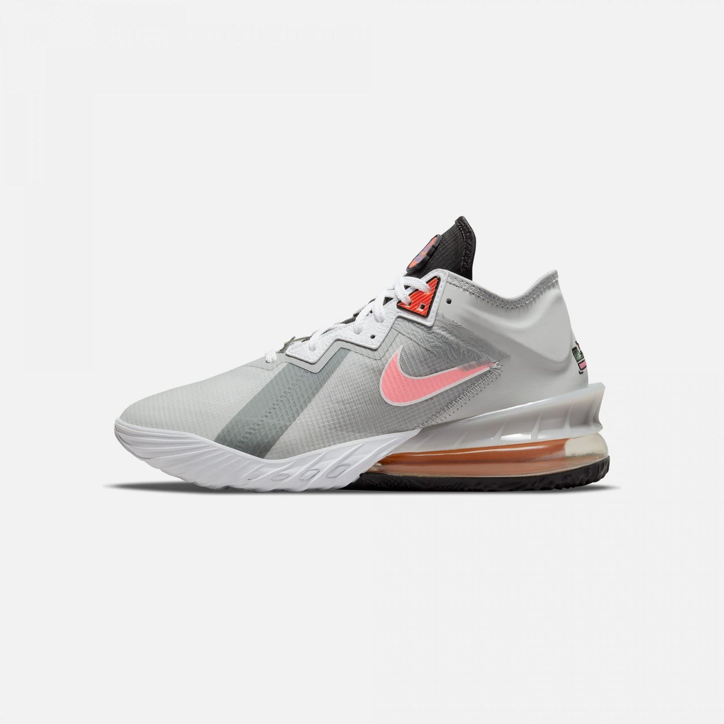 Nike | LEBRON 18 LOW { BUGS X MARVIN