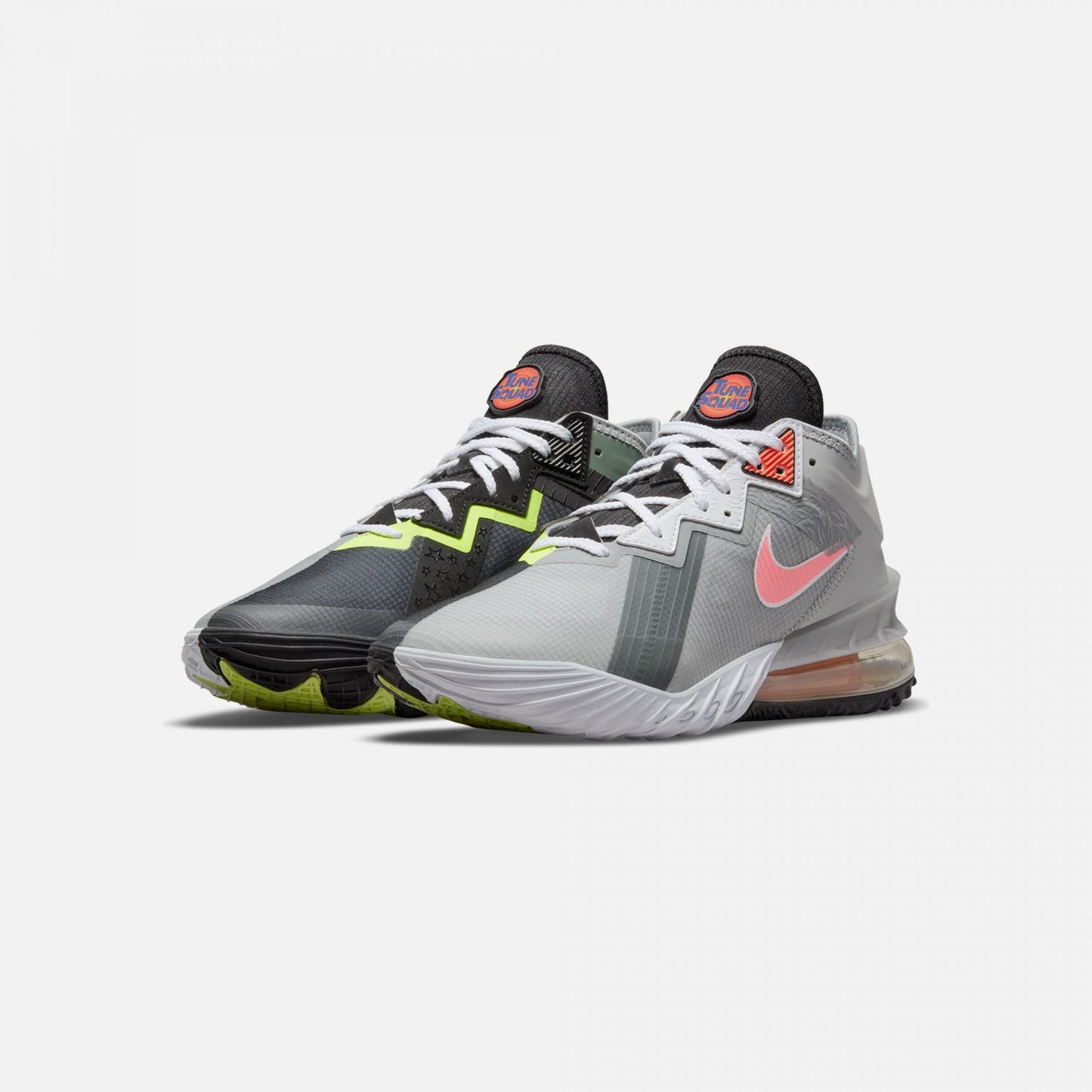 Nike | LEBRON 18 LOW { BUGS X MARVIN