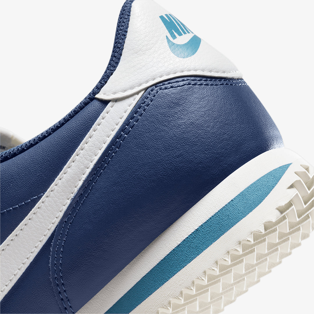 Nike | CORTEZ { MIDNIGHT NAVY/SAIL-NOISE AQUA-SAIL