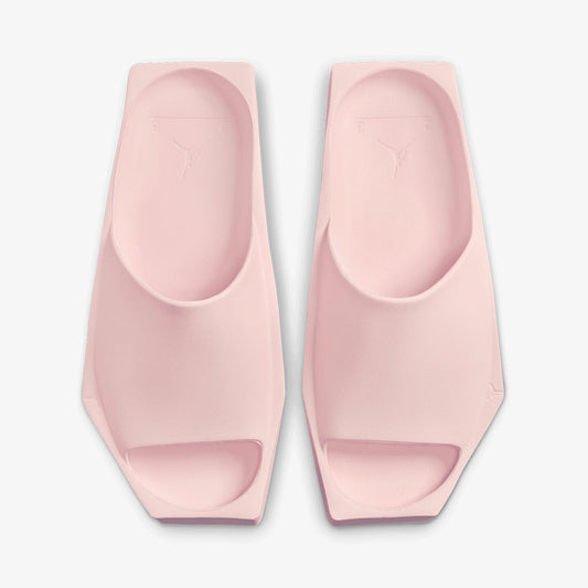 Nike | HEX { LEGEND PINK/LEGEND PINK