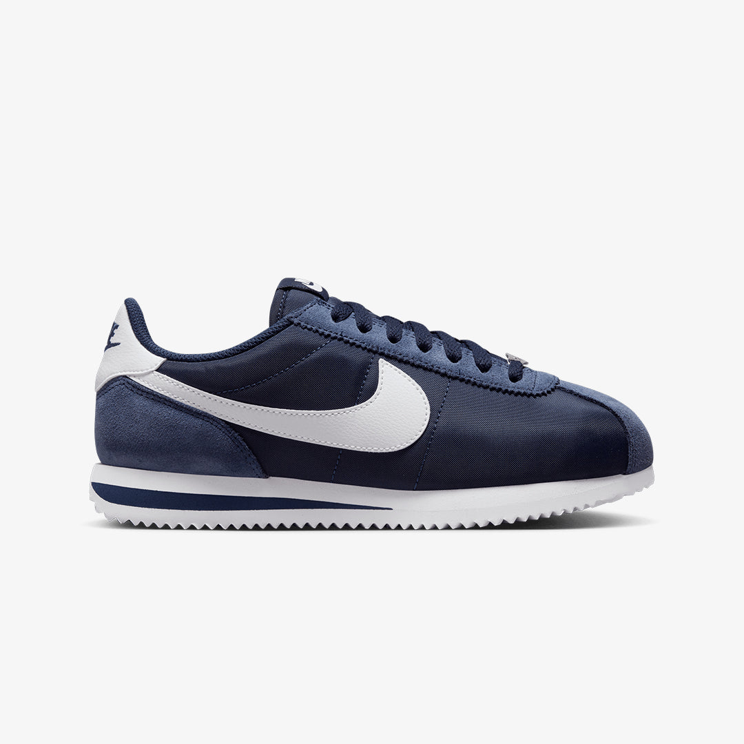 Nike | CORTEZ TXT { MIDNIGHT NAVY/WHITE