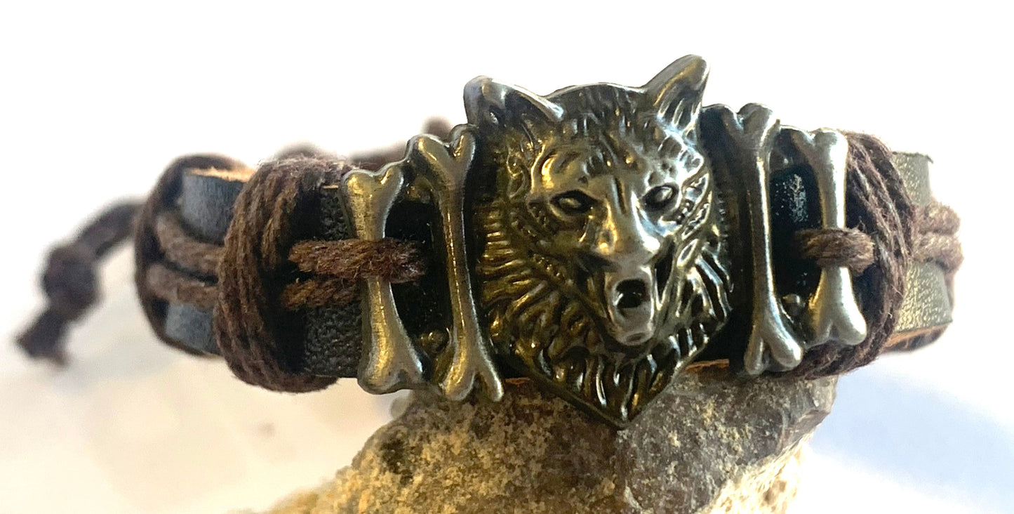 Wholesale Wolf Head Leather Bracelet